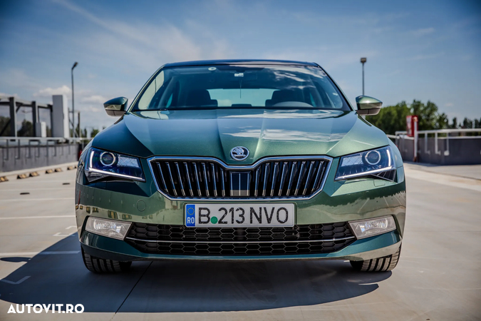 Skoda Superb 2.0 TDI Ambition - 2