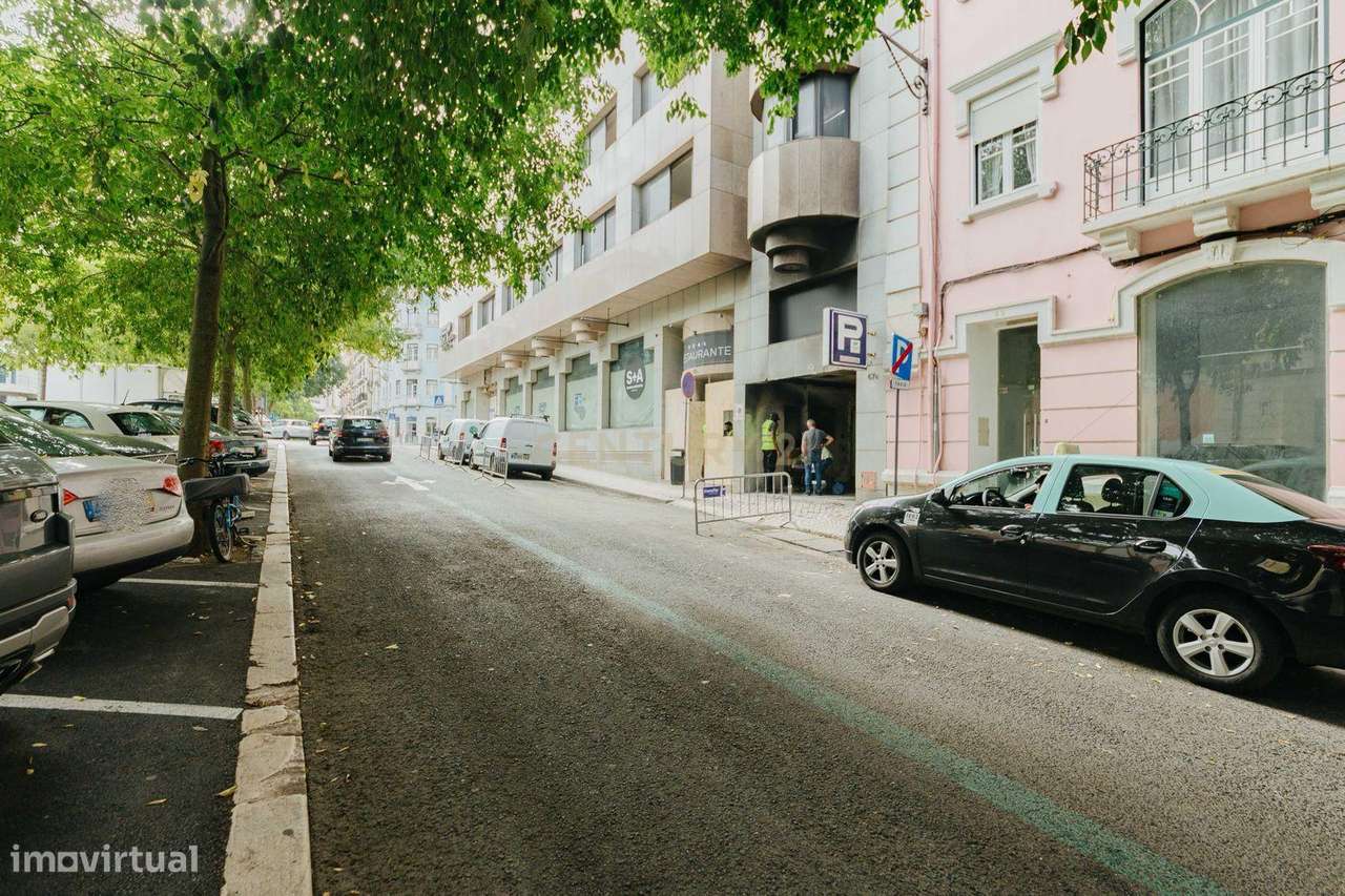 Apartamento Renovado em Avenidas Novas, Lisboa - Grande imagem: 3/33