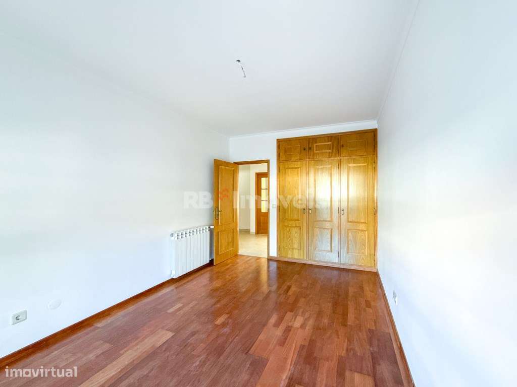 Apartamento T3 novo com garagem-7