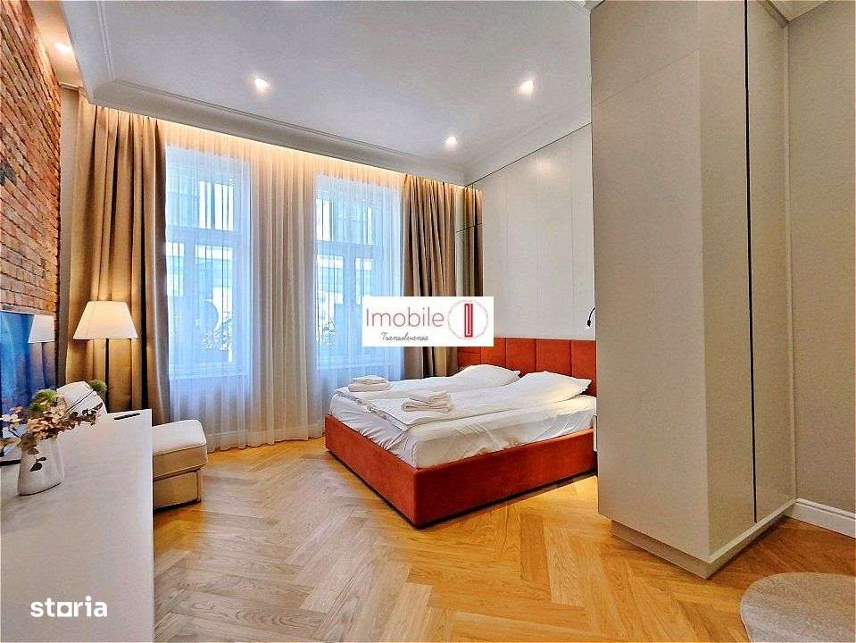 O Capodopera srhitecturala: | Apartament de Lux 4 Camere, Ultracentral-0
