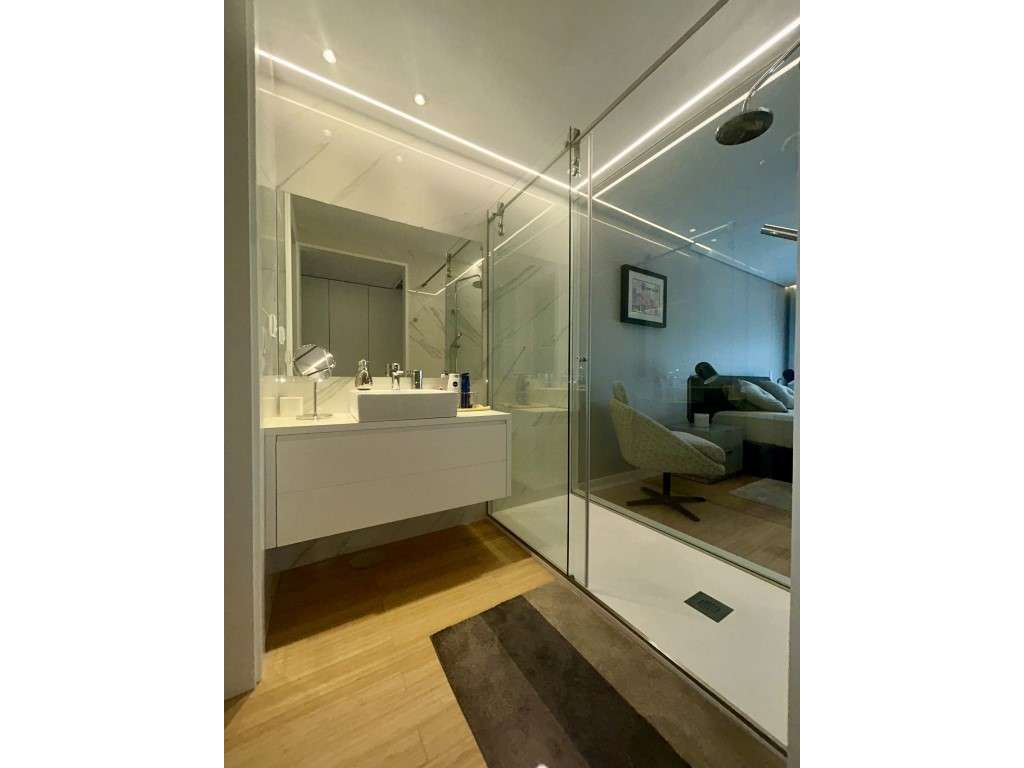 Penthouse T4 | Praça Velasquez | Terraço Privativo com Jacuzzi-12