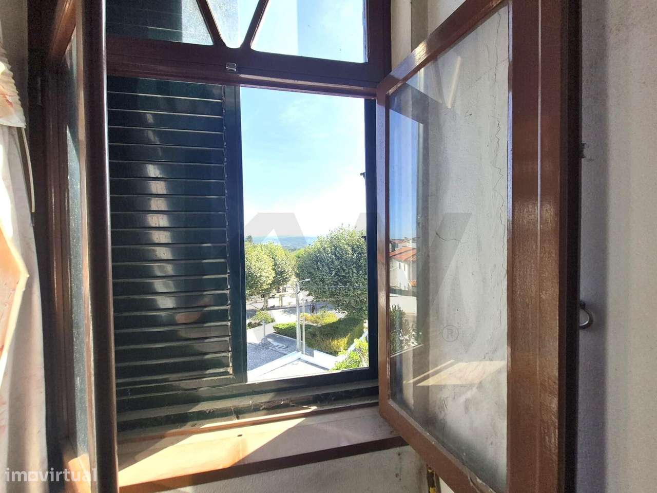 Moradia Tradicional T3 com 201 m2 em lote de 361 m2 - Grande imagem: 4/27