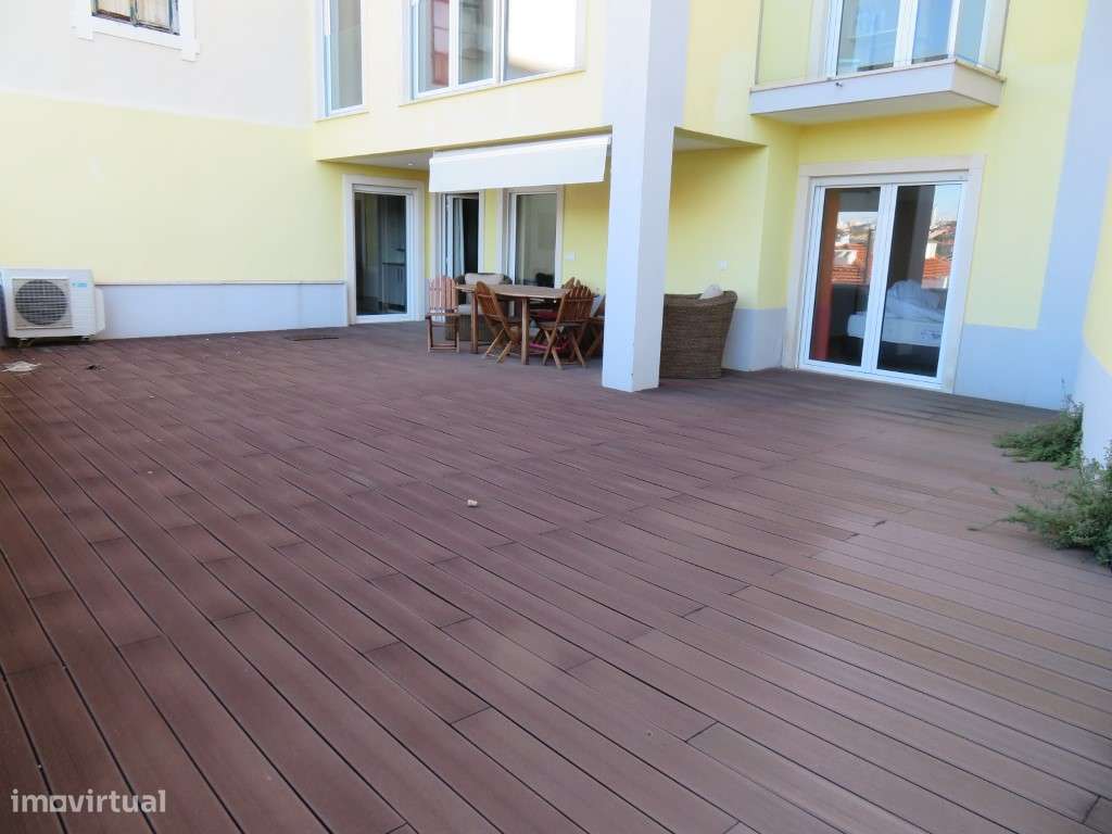 Prédio Remodelado na Graça - Licença para Alojamento Local - Grande imagem: 3/13