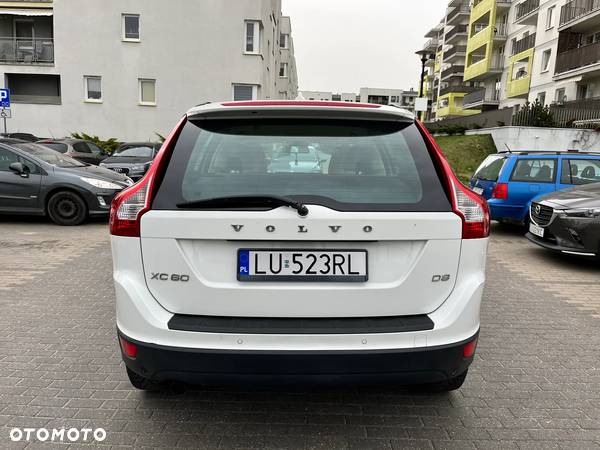 Volvo XC 60 D3 Momentum - 6