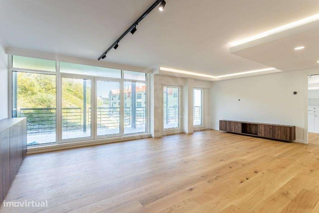 Apartamento T5 Duplex Exclusivo em Primeira Linha de Mar-6