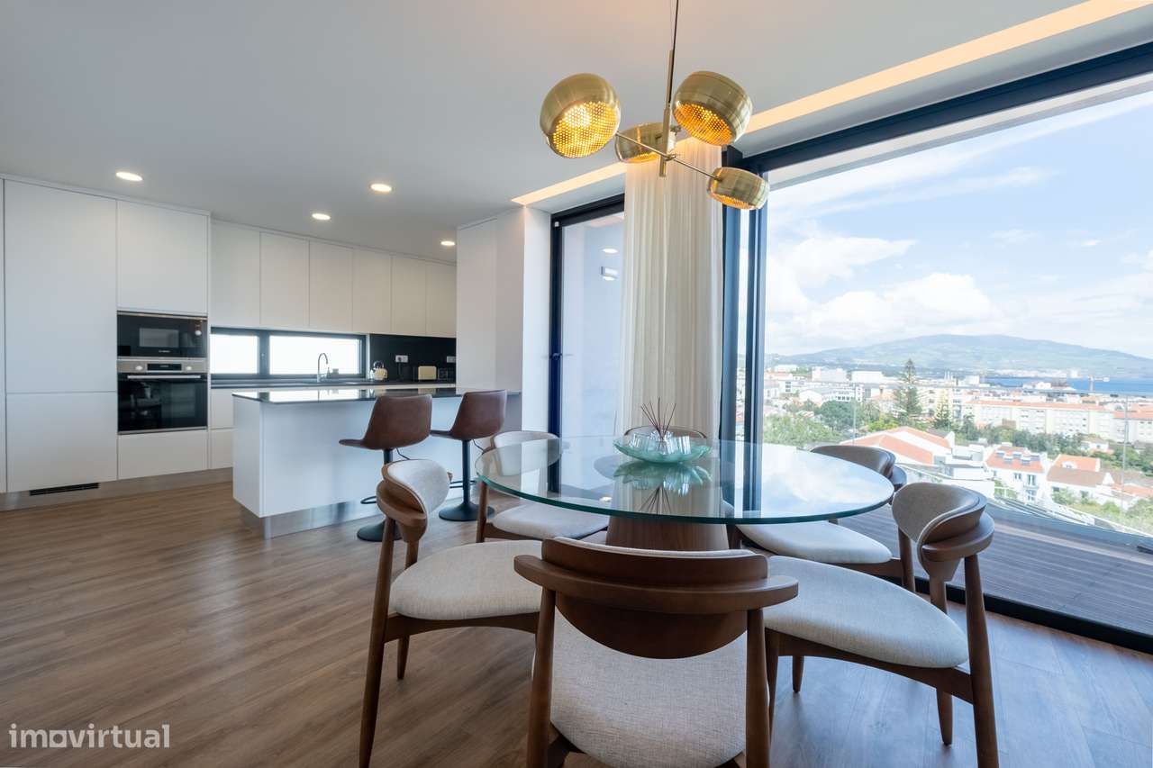 Penthouse T3 em São Pedro - Ponta Delgada-15