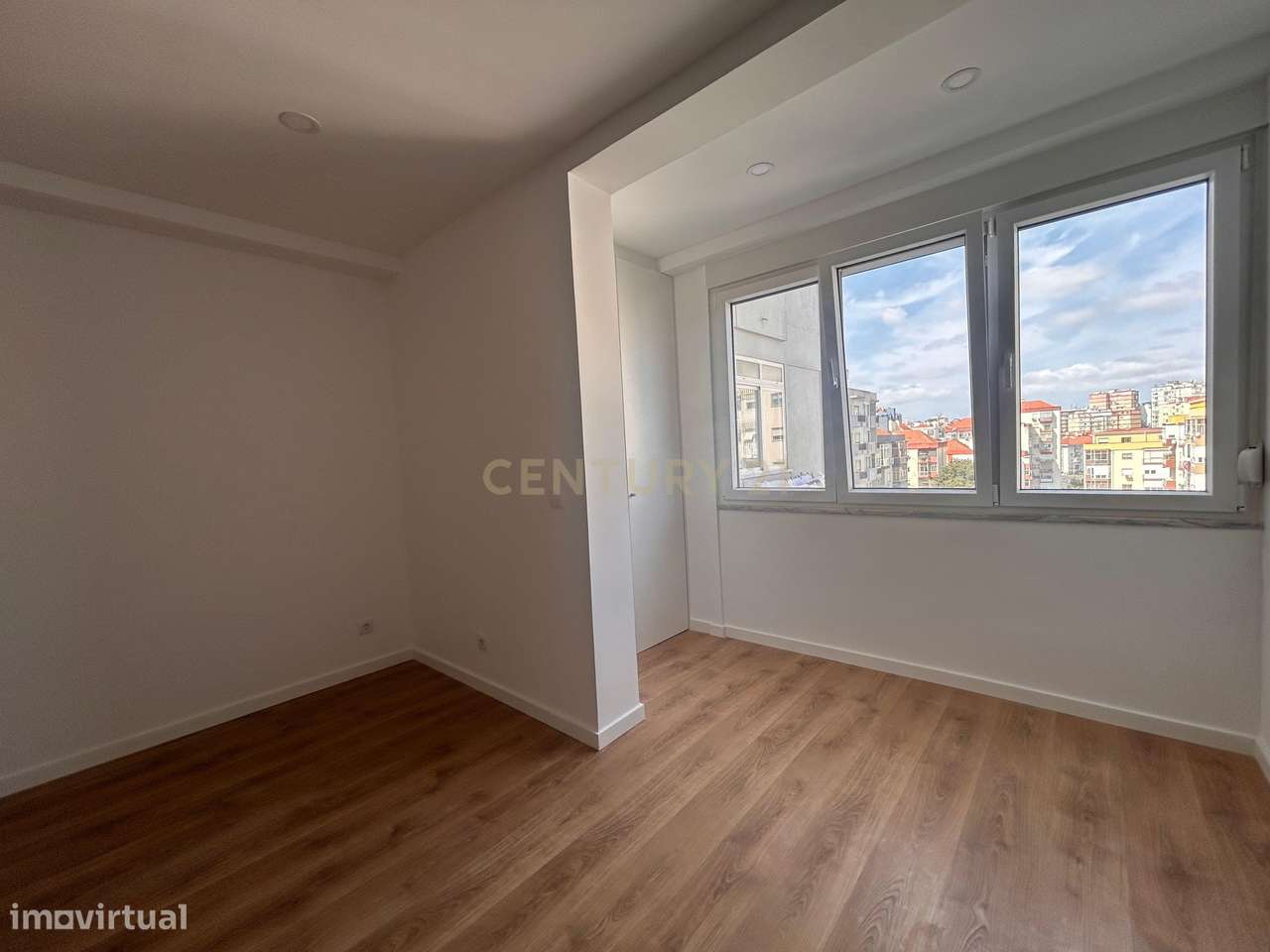 Apartamento T0 na Amadora - Grande imagem: 5/9