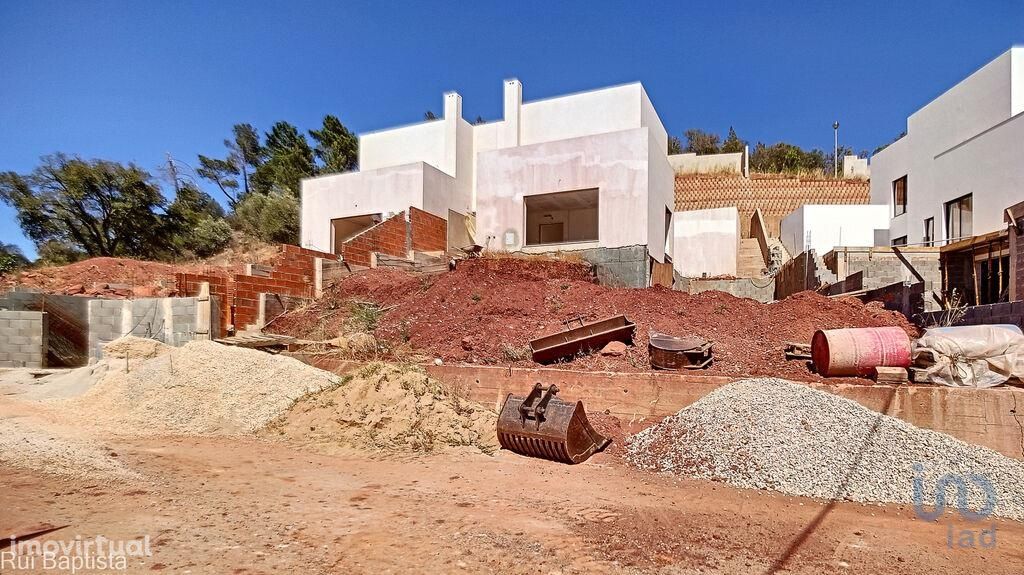 Casa / Villa T3 em Faro de 255,00 m2