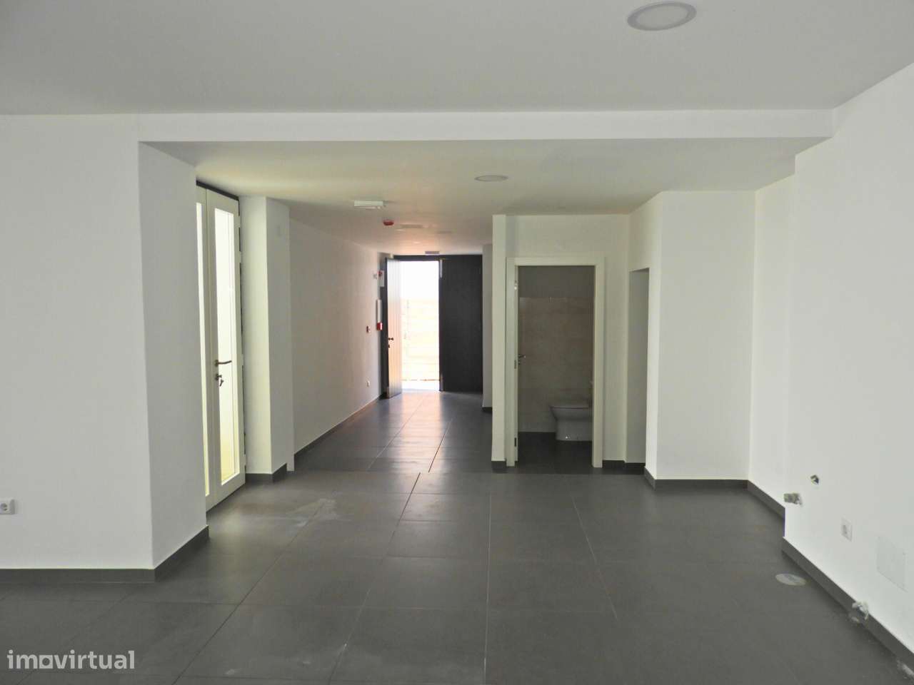 Loja no Centro Histórico de Santarém - Grande imagem: 2/10