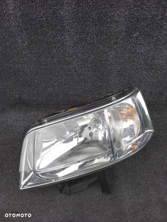 Lampa Reflektor lewy Volkswagen T5 - 1