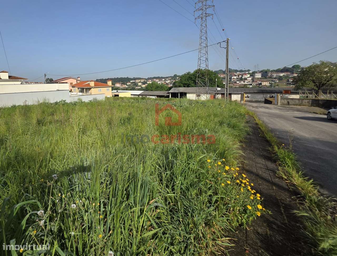 Lote de Terreno para Construção com 467m2 em Vila das Aves, Santo Tirs-8