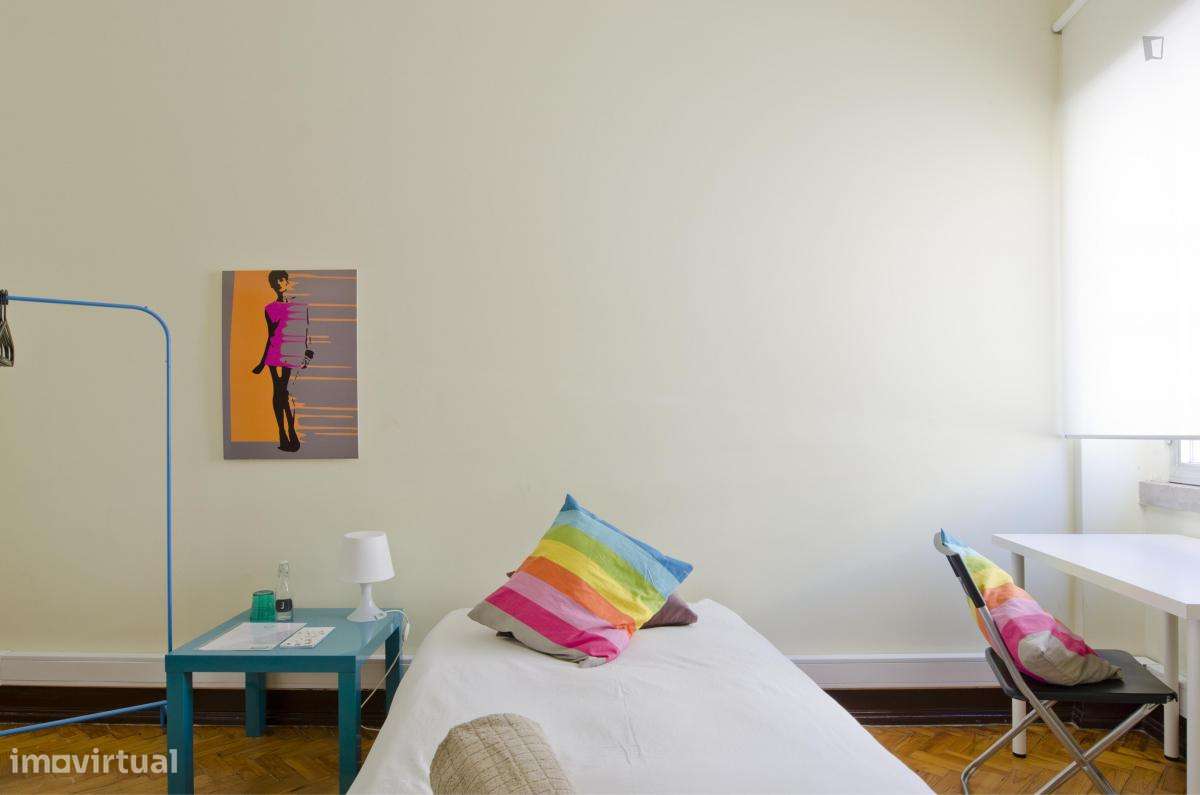 Quarto - localizado em Alcântara Lisbon - Grande imagem: 4/48