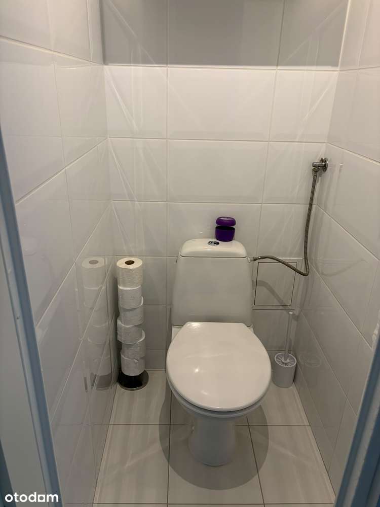 Mieszkanie 3-pokojowe balkon oddzielna kuchnia dobra lokalizacja-11