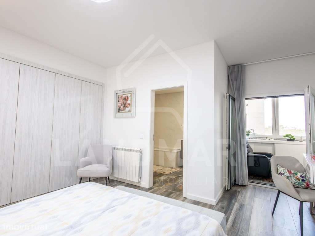 Apartamento T3 Duplex, Centro de Turquel-42