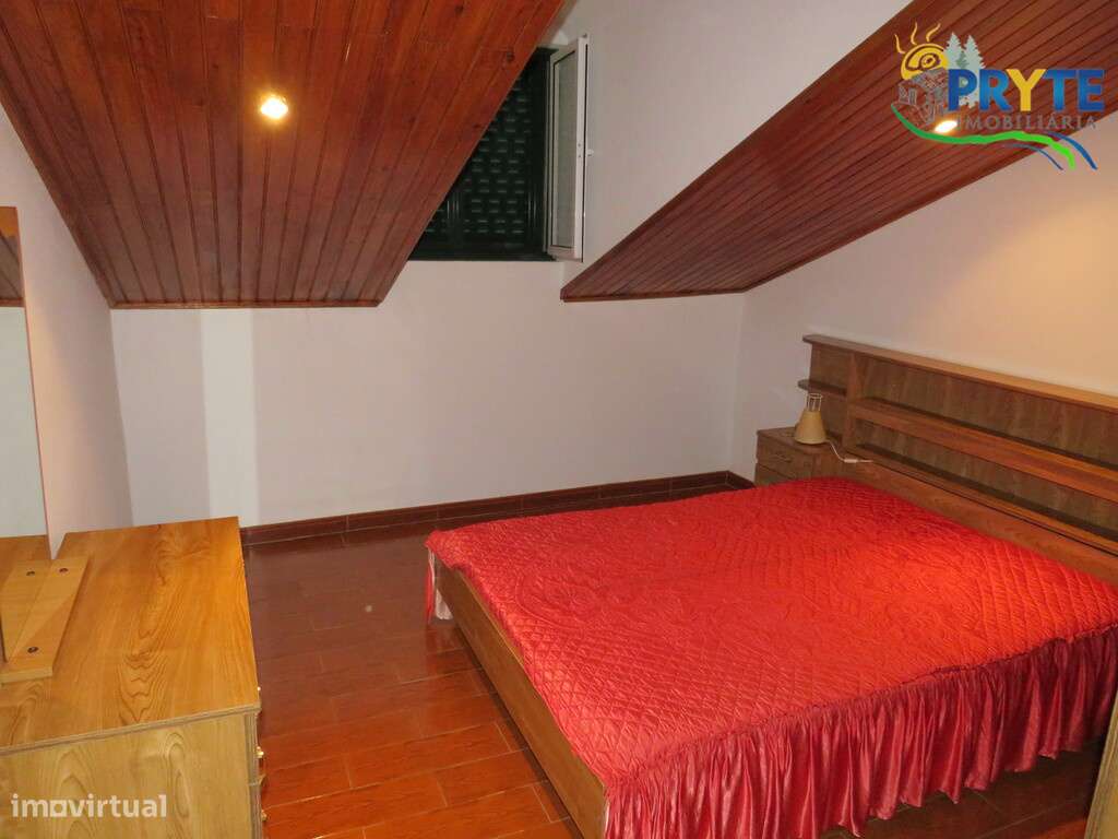 Moradia T5 situada a 10 minutos de Vila de Rei-31