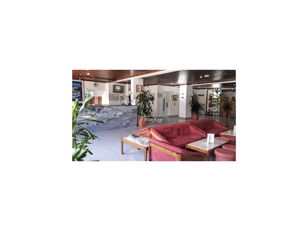 Hotel com 33 quartos, piscina e terraço na cobertura para venda em ... - Grande imagem: 3/26