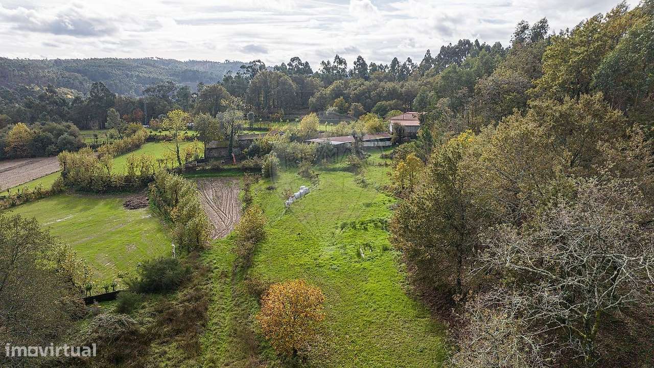 Moradia T4 para venda-12