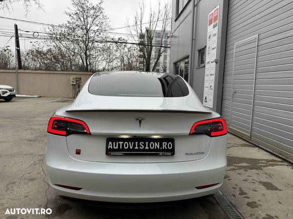 Tesla Model 3 Langstreckenbatterie Allradantrieb Dual Motor Performance - 6