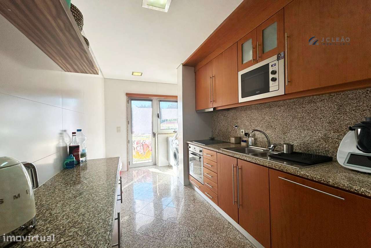 Apartamento T2 em Custóias-2
