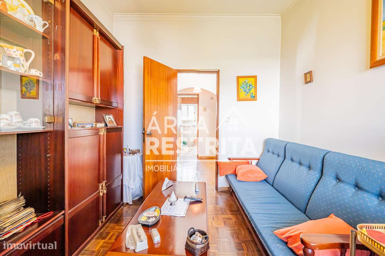 ANDAR DE MORADIA T3 com quintal, em Vale Milhaços - Grande imagem: 5/27