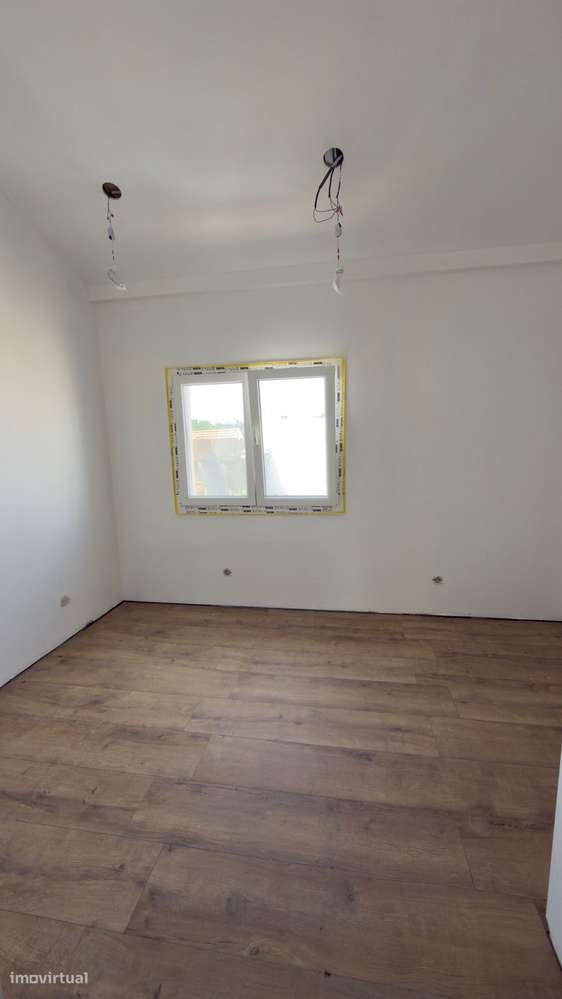 Moradia, 97 m², Cadaval e Pêro Moniz-8