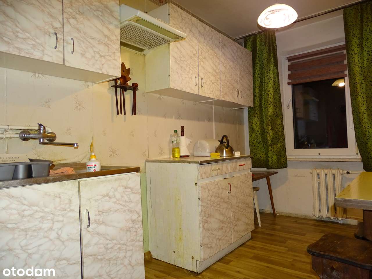 Mieszkanie 3 pokojowe do remontu-8