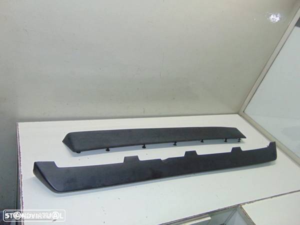 Seat Ibiza modelo de 1990 os 2 ailerons da mala - 1