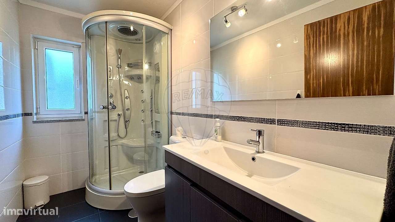 Moradia T4 para venda-8