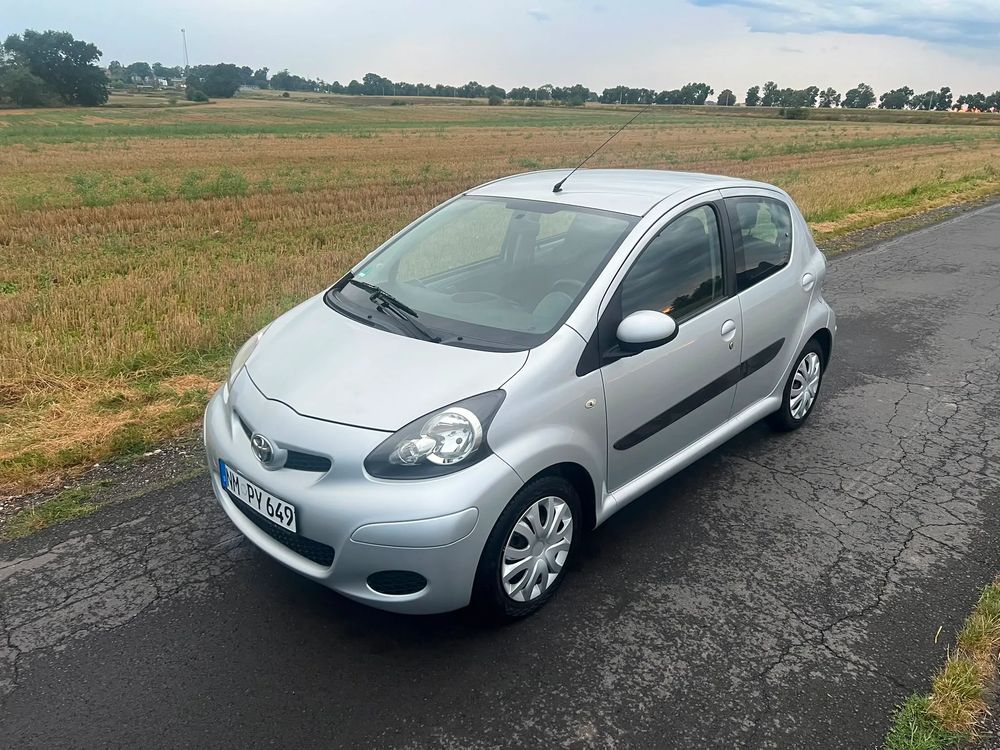 Toyota Aygo I (2005-2014) 1.0 VVT-i Black 2011