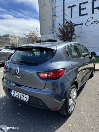 Renault Clio - 6