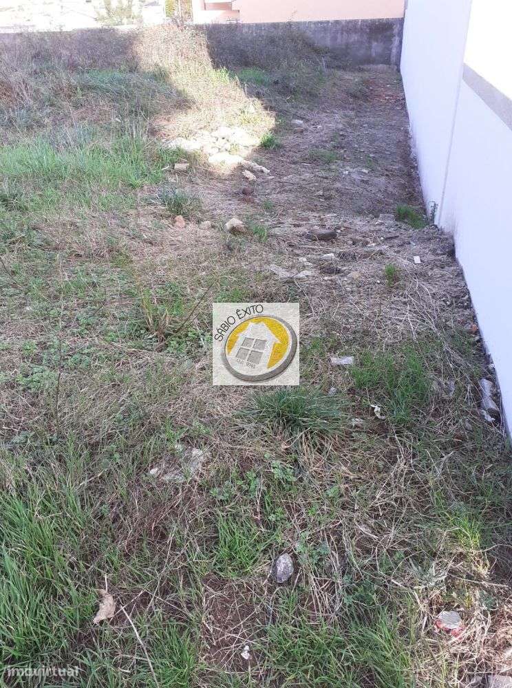 Terreno em Gião, Santa Maria Feira com 300 m2 - Grande imagem: 2/7