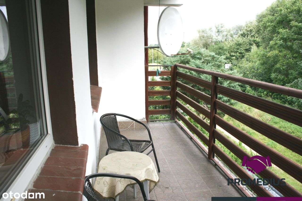 4 pokojowe mieszkanie z loggią, piwnicą i garażem-12