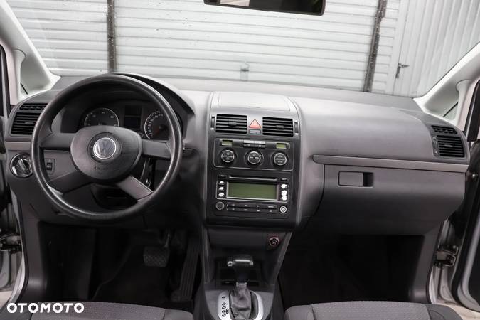 Volkswagen Touran 2.0 TDI DPF Comfortline DSG - 5