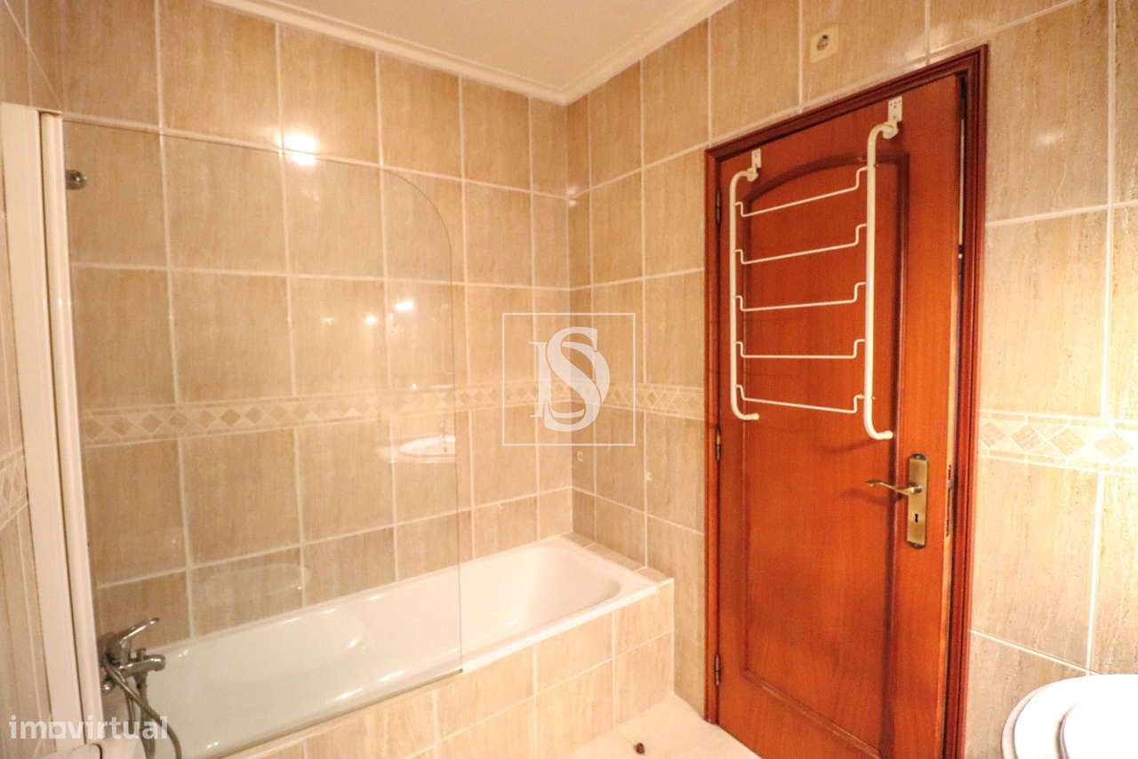 Apartamento T3 com suíte, em Sanguedo-20