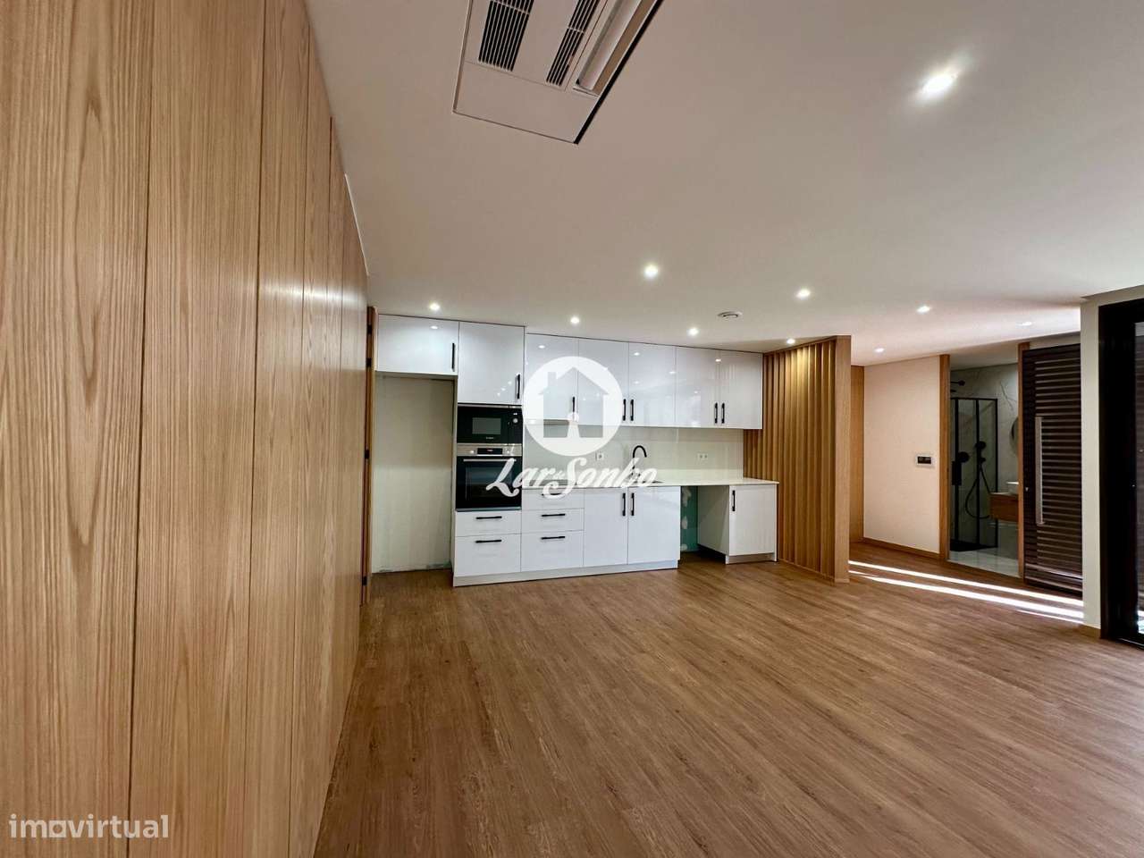 Moradia Moderna T3 a 200m da Praia de Aver-o-Mar! - Grande imagem: 3/30