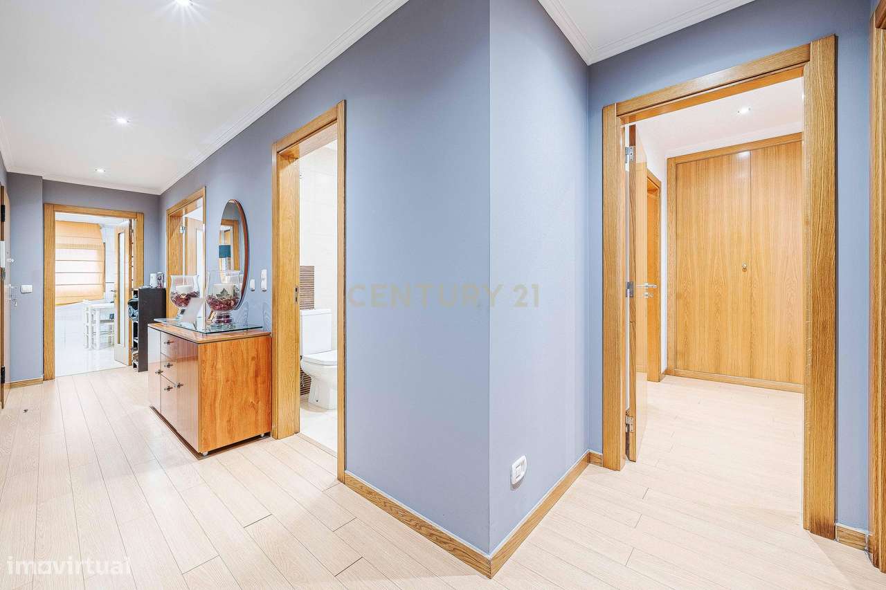 T2 em Caneças com Terraço,  logradouro  e 2 Parqueamentos-22