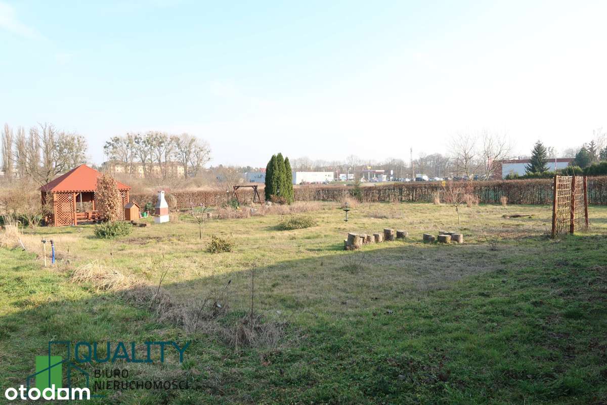 Duża działka na sprzedaż z domem blisko centrum! - Pełny obrazek: 5/16