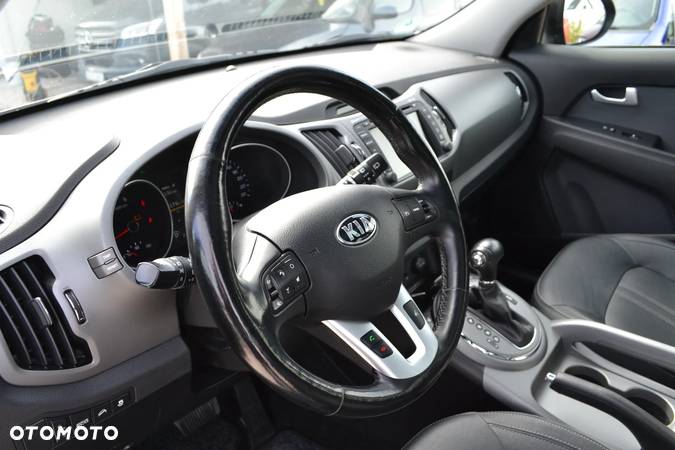 Kia Sportage 2,0 CRDI AWD Vision - 6