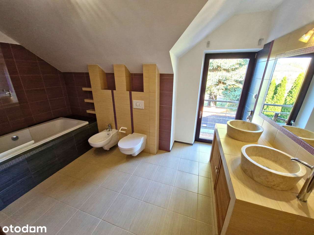 Zielonki bliźniak z ogrodem, 5pok 184m2 DO SPRZEDANIA-18