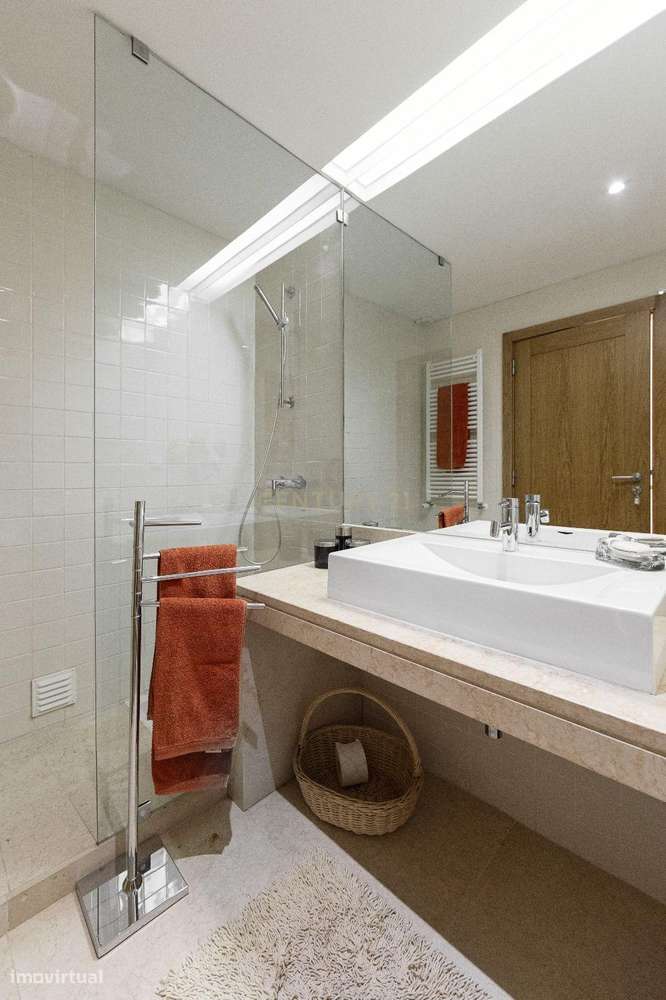 Vila T6 com piscina com área de terreno de 2895 m² na Praia d'el Rey-19