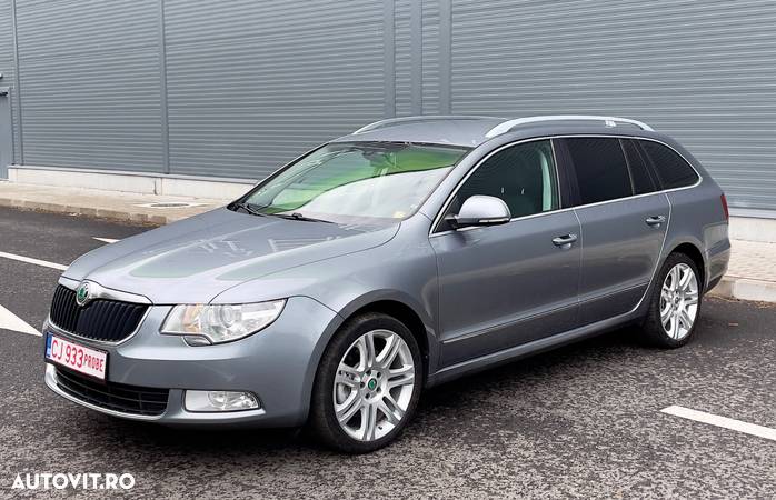 Skoda Superb Combi 2.0 TDI Elegance - 41