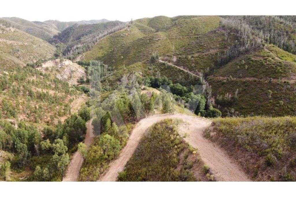 Quinta com 7ha e casas em Engreneiros - Alferce, Monchique - Grande imagem: 4/18