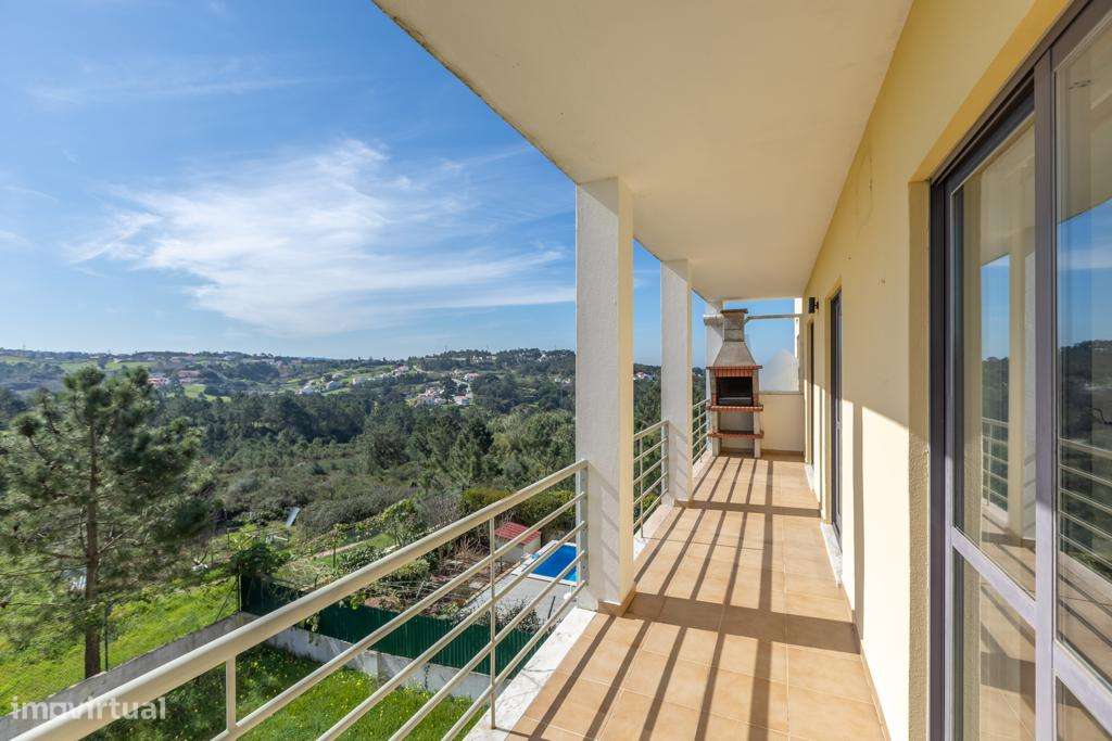 Apartamento Luminoso Com Varanda E Vista Aberta Almoinha Sesimbra