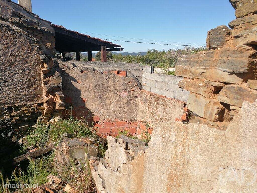Casa / Villa em Pedrógão Grande de 57 m2-10