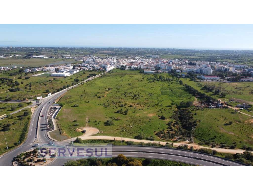 Excelente Oportunidade de Investimento! Terreno com uma área total ... - Grande imagem: 4/11