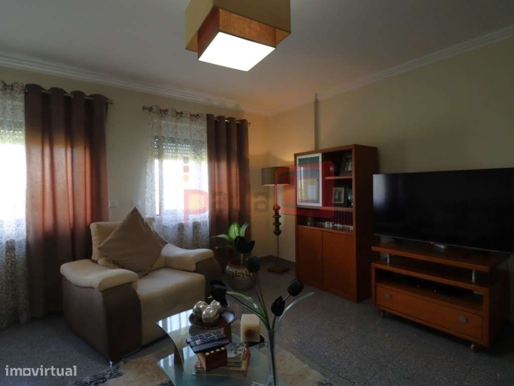 APARTAMENTO T2 - JANELAS DO PARQUE - MONTIJO-4