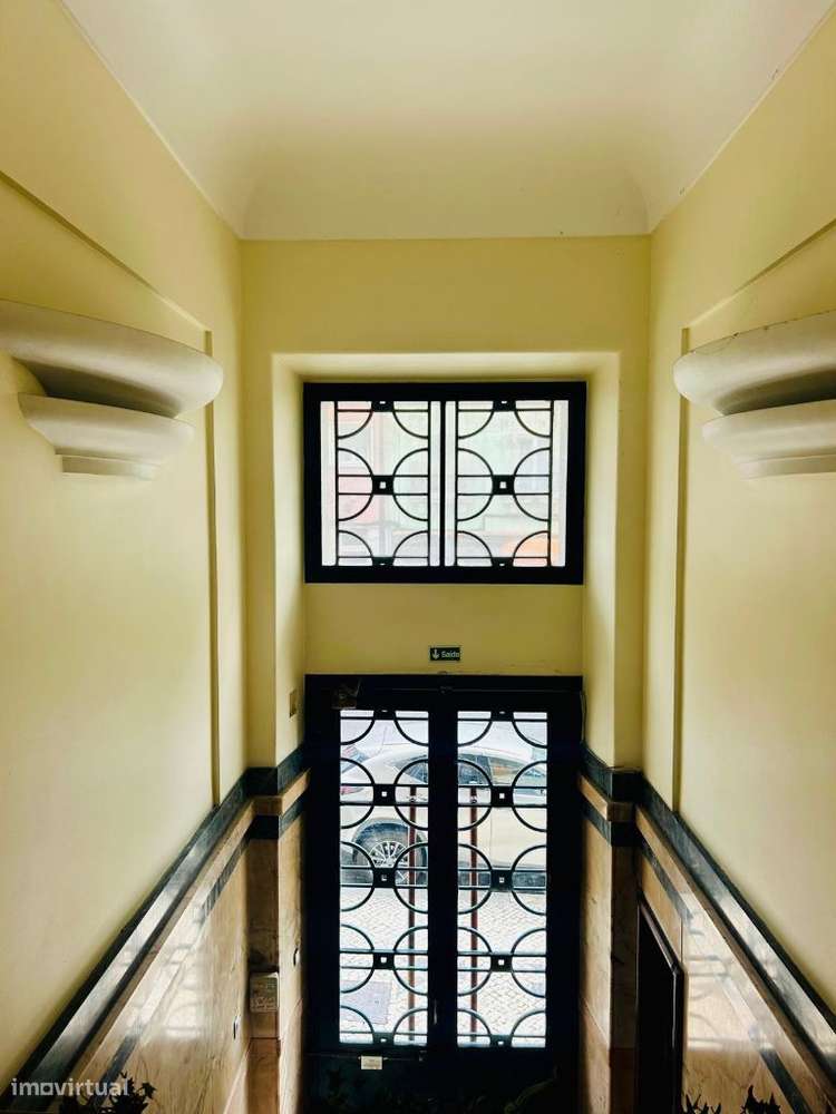 Prédio Residencial - 14 Fracções-9