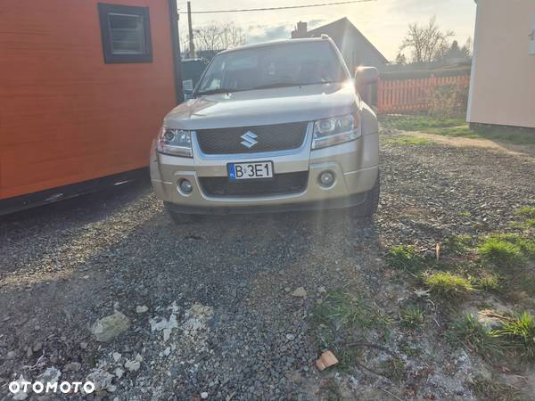 Suzuki Grand Vitara 2.7 V6 Premium - 5