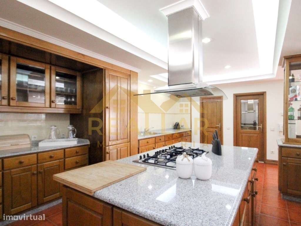 Moradia T4 térrea em Macieira de Rates - Barcelos - Grande imagem: 2/28