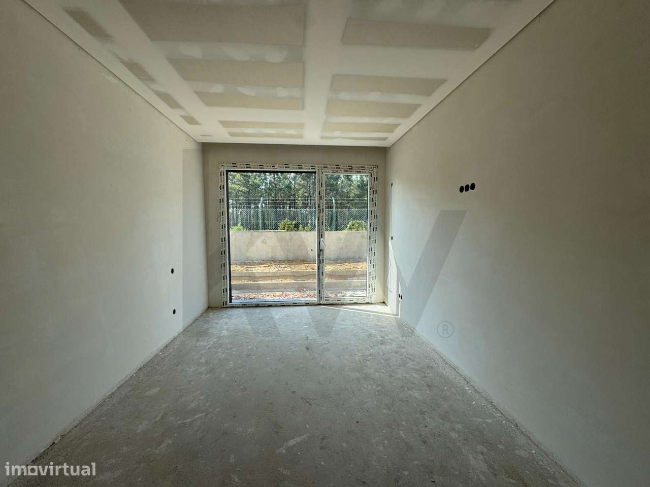 Moradia T3+1 Exclusiva com Piscina Junto ao Pinhal da Aroeira-22